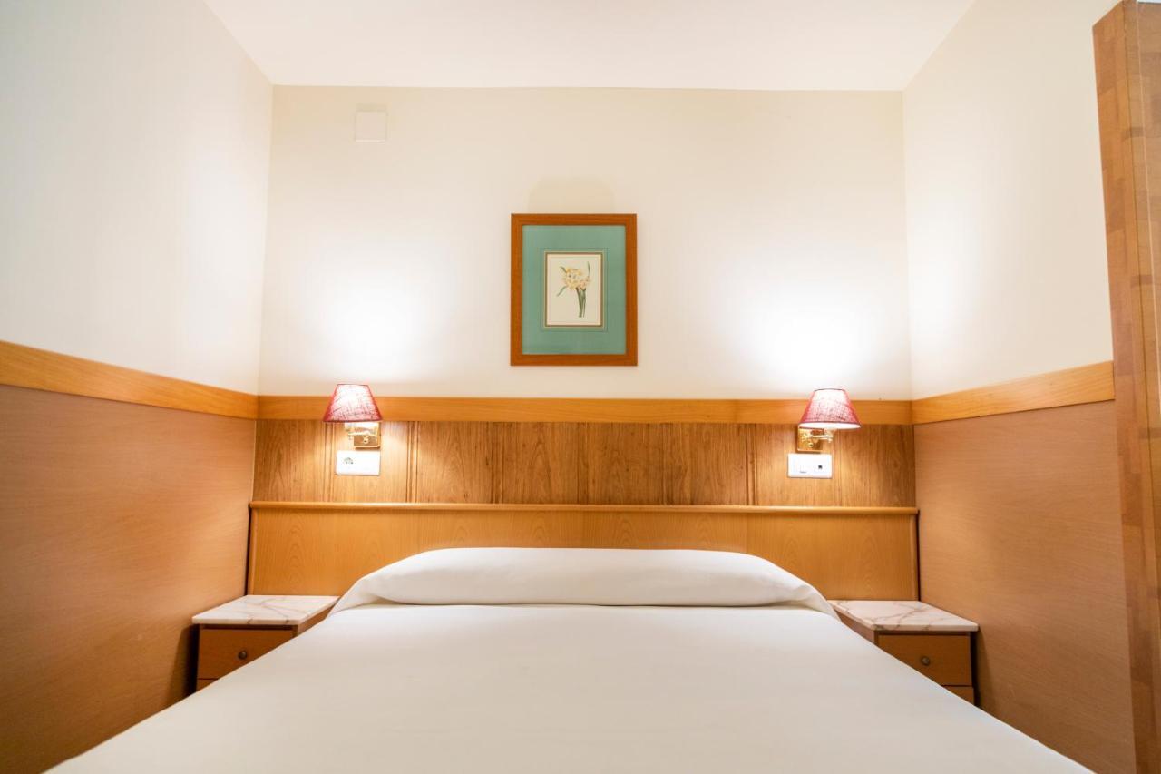 Hotel Ria De Suances Buitenkant foto