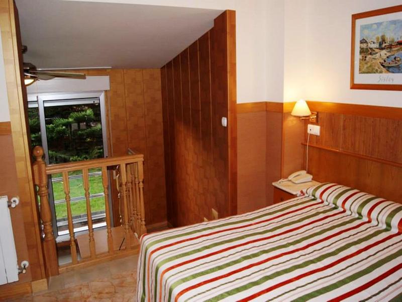 Hotel Ria De Suances Buitenkant foto