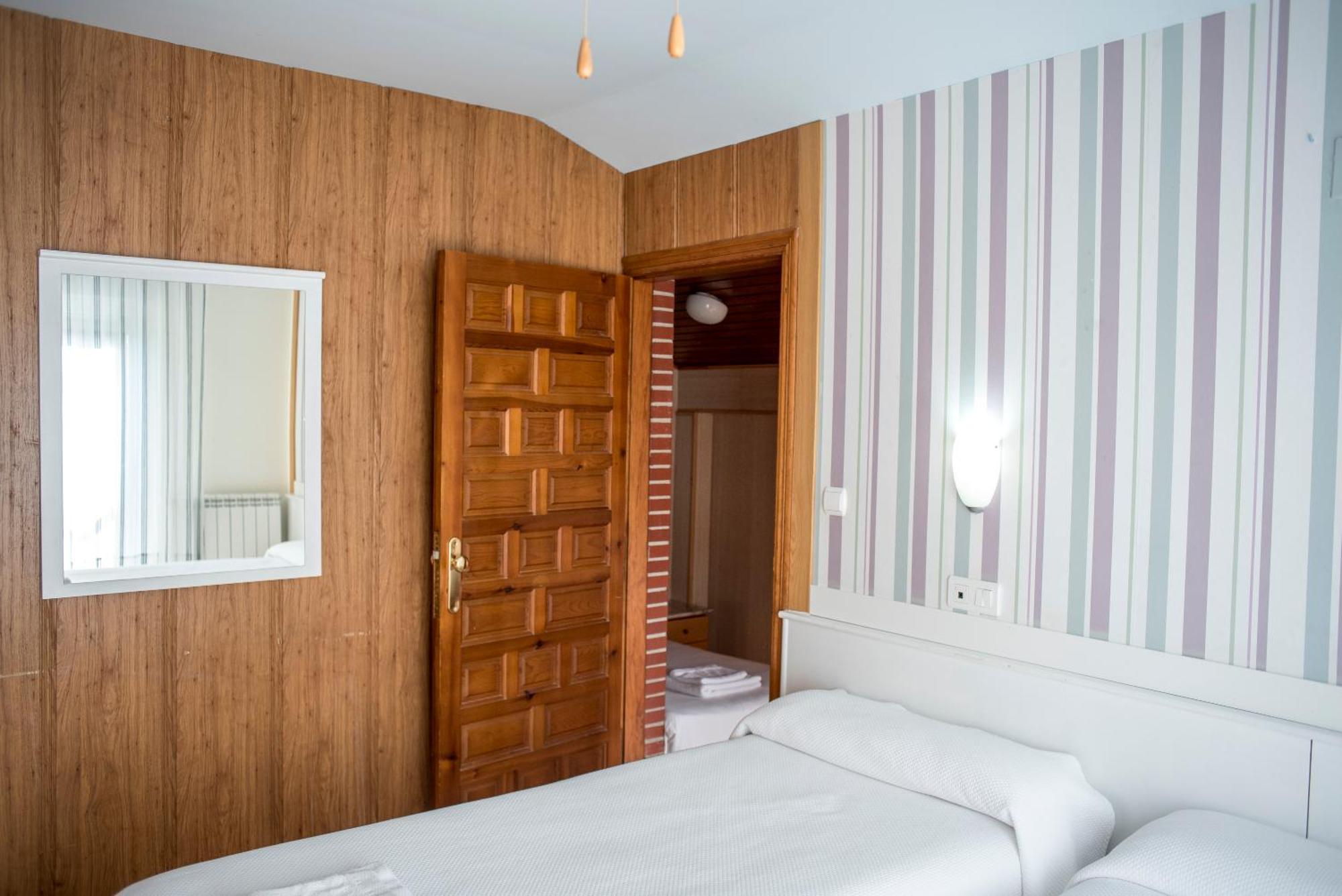 Hotel Ria De Suances Buitenkant foto